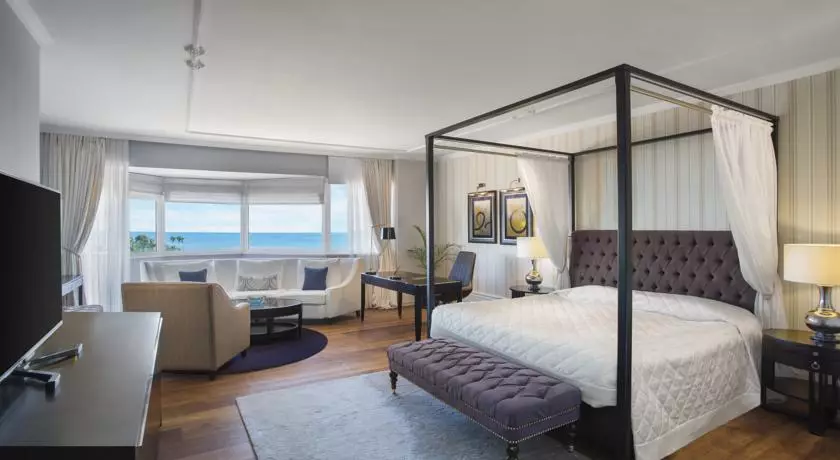 آی سی سانتای فمیلی